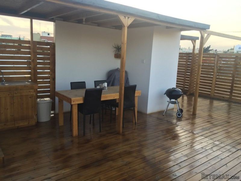 Modern 3 bedroom upper floor house with.. - 2