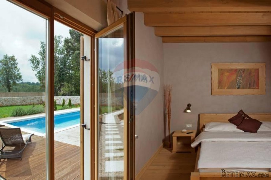 Istra,Juršići,luksuzno naselje od 6 vila - 9