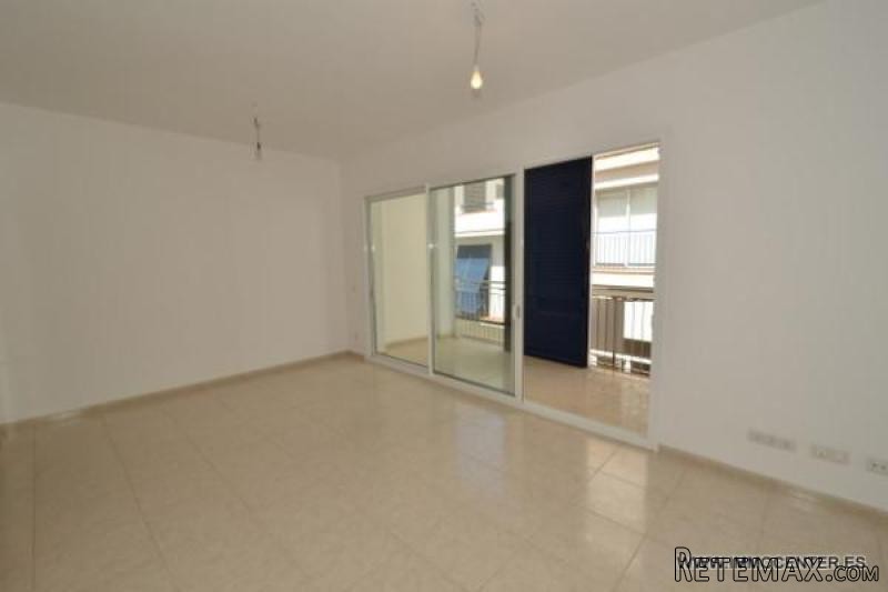 LLANcA: Nice new build apartment, close.. - 2