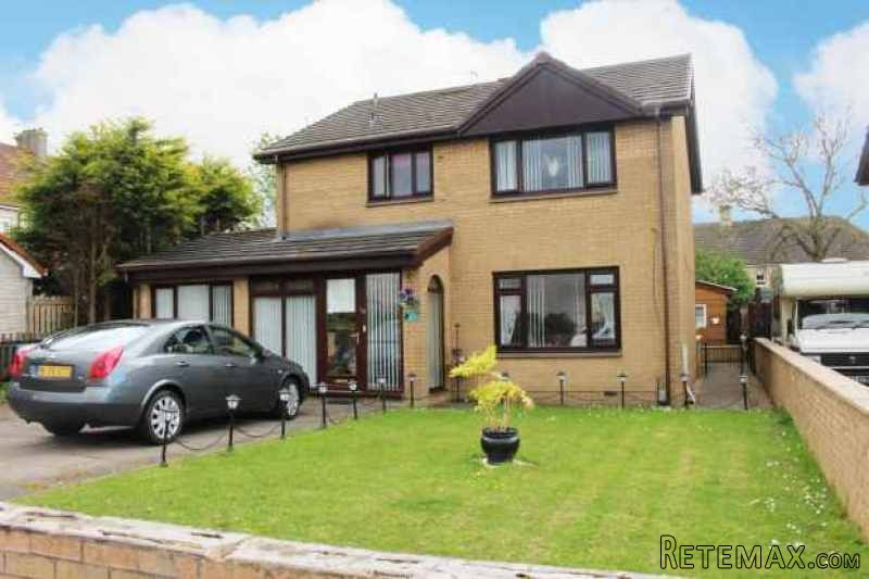 4 bedroom, Detached House house for sale