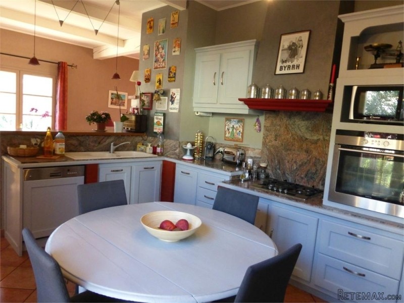 Beautiful Detached Villa With Garden.. - 2