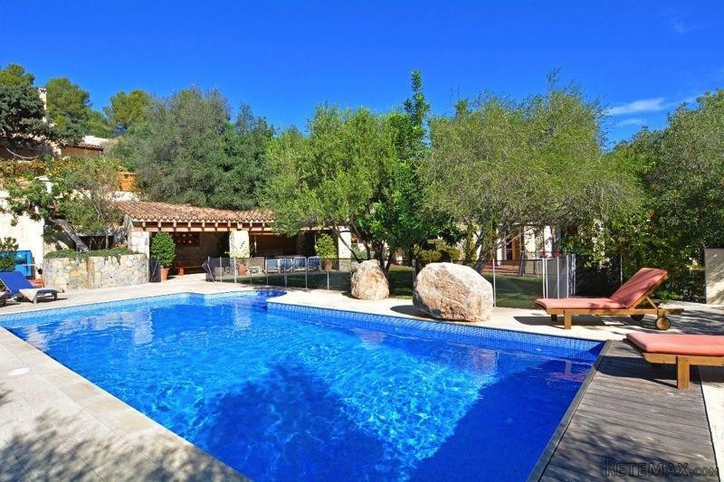 3 bedroom Manor House For Sale:.. - 2
