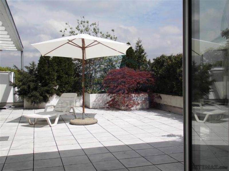 Luxus 2-Zi. Penthouse Wohnung mit der..
