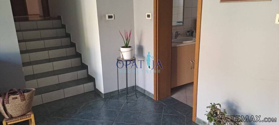 Matulji-Rupa, lijepo uređena kuća u centru