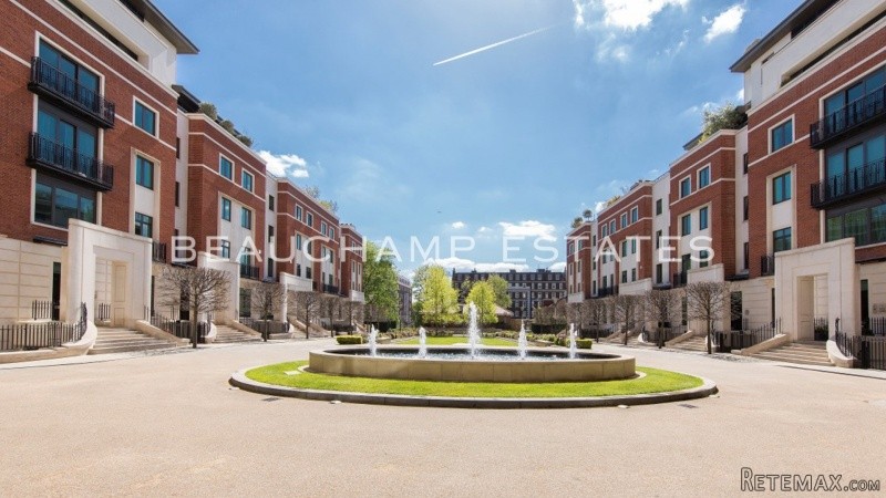 Thornwood Gardens, W8