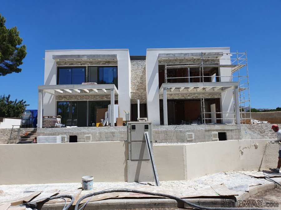 Magnífico dúplex en una villa para 2 familias de estilo m.. - 4