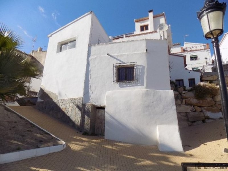 Town House / Village House in Albanchez