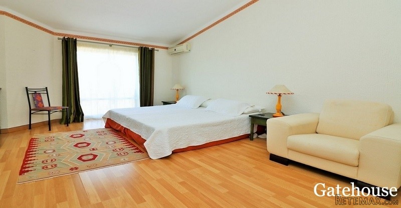 2 Beds Apartment For Sale In Vale do.. - 2