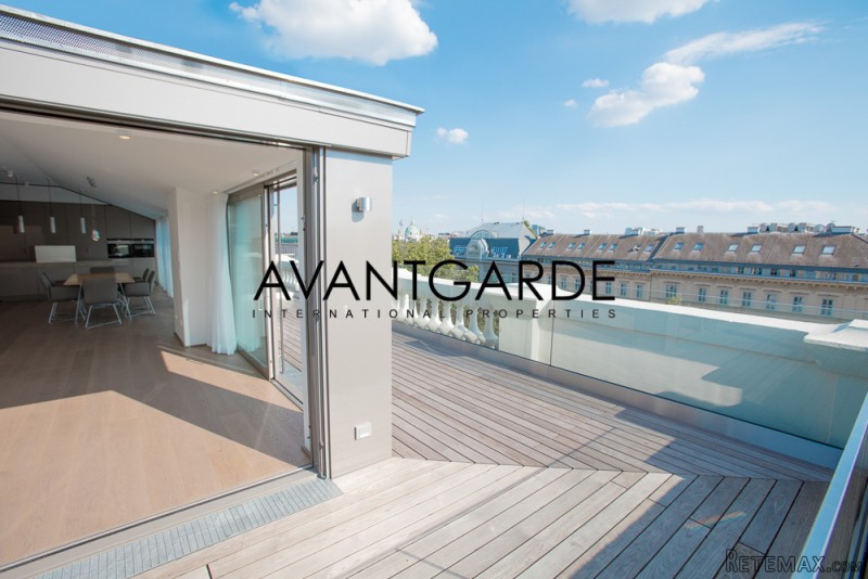 Luxurious Penthouse with spectacular..