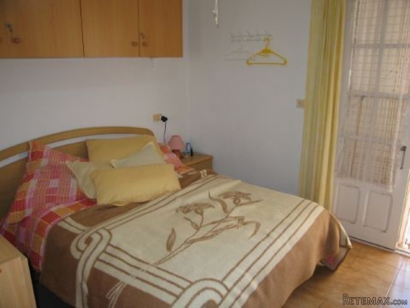 1 Bedroom Bungalow For Sale - 2