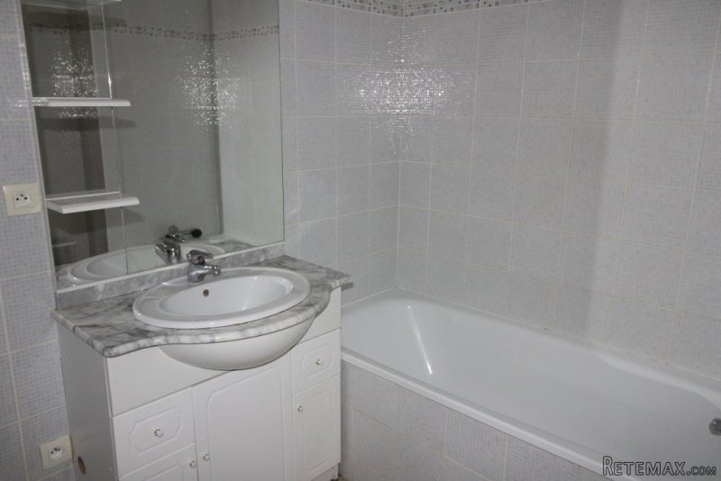 1 Bedroom Ground Floor Apartment With.. - 2