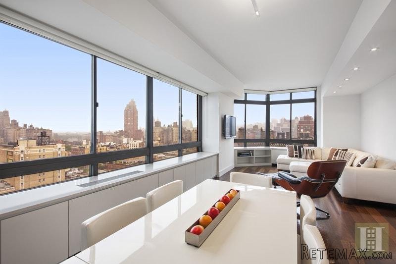 4 bedroom Apartment For Sale: 225 WEST..