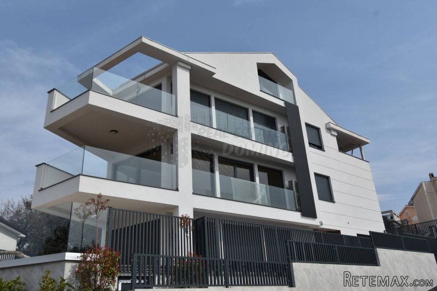 Novogradnja-luksuzni apartman s otvorenim pogledom na.. - 2