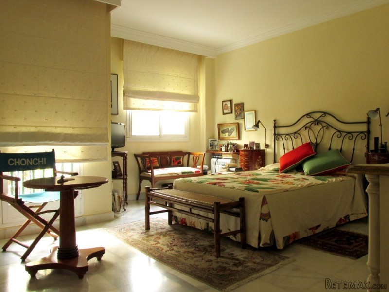Spacious Apartment in Nagueles - 2