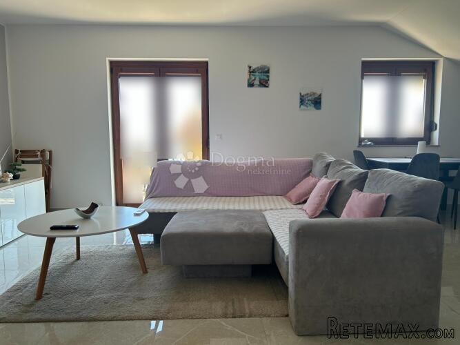 Srdoči – 3S+DB, etaža kuće, pogled more, balkon - 3