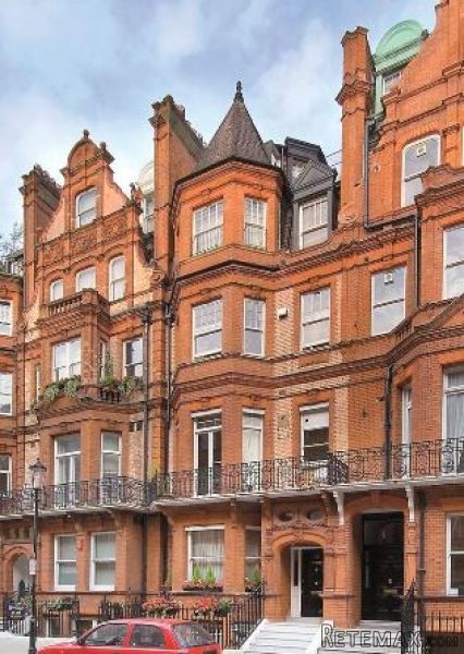 A Fabulous Fourth Floor Flat In An.. - 2