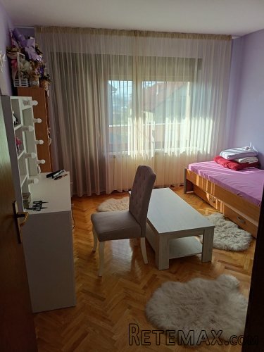 Prodaja kompletno renovirane kuce sa namestajem - 5