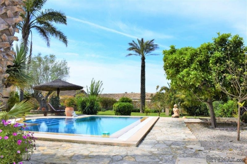 Amazing townhouse with splendid garden - 2