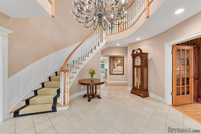 5 bedroom House For Sale: 24 Miller.. - 2
