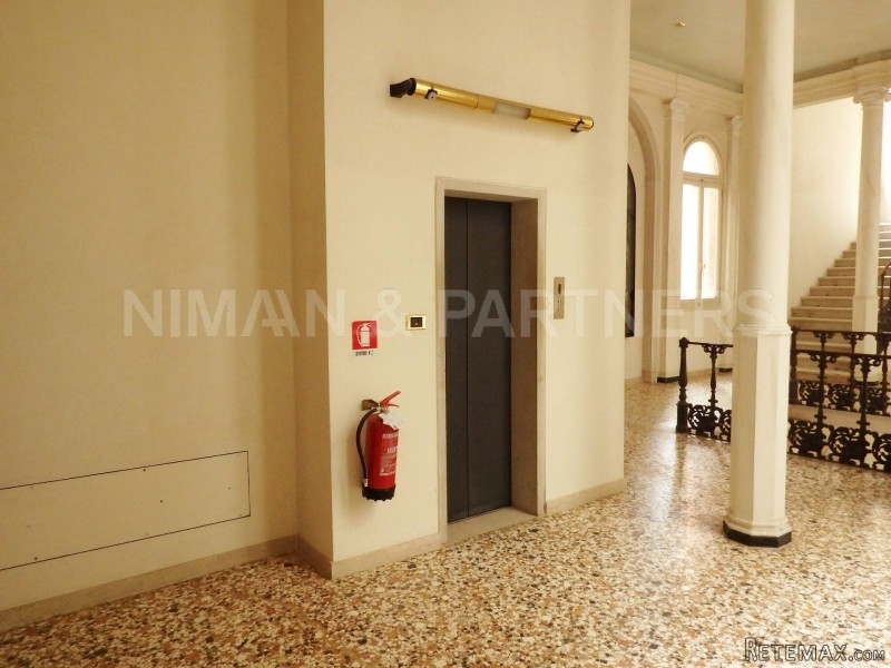 Appartamento in Vendita a Venezia - 2