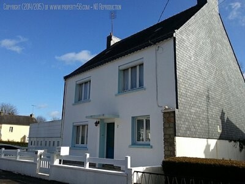 Deceptively spacious 5 bed det' village..