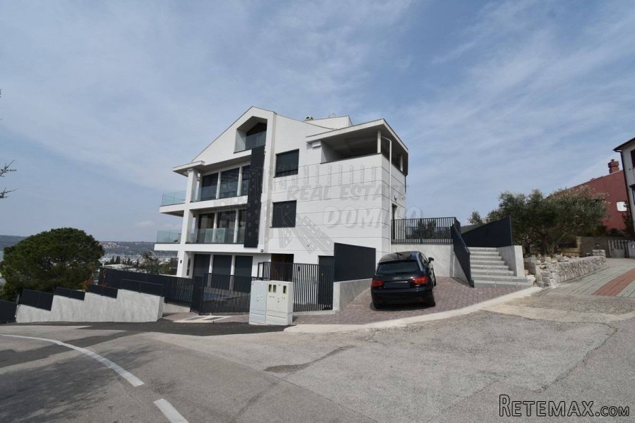 Novogradnja-luksuzni apartman s otvorenim pogledom na.. - 9