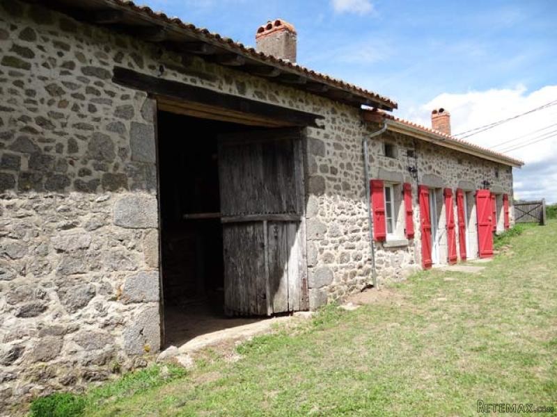 Farmhouse With Barn And Close To All.. - 2