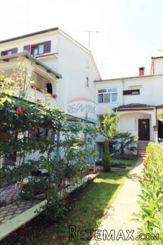 Kuća u nizu nedaleko od centra Poreča - 2