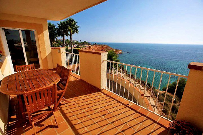 3 bedroom, 2 bathroom Apartment, (build..