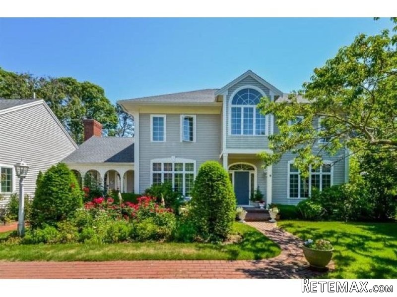 4 bedroom Property For Sale: Fairwind..
