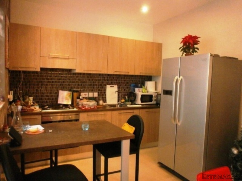 Flat, Luxurious Finish