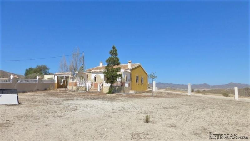 3 Bedrooms - Chalet - Murcia - For Sale - 2