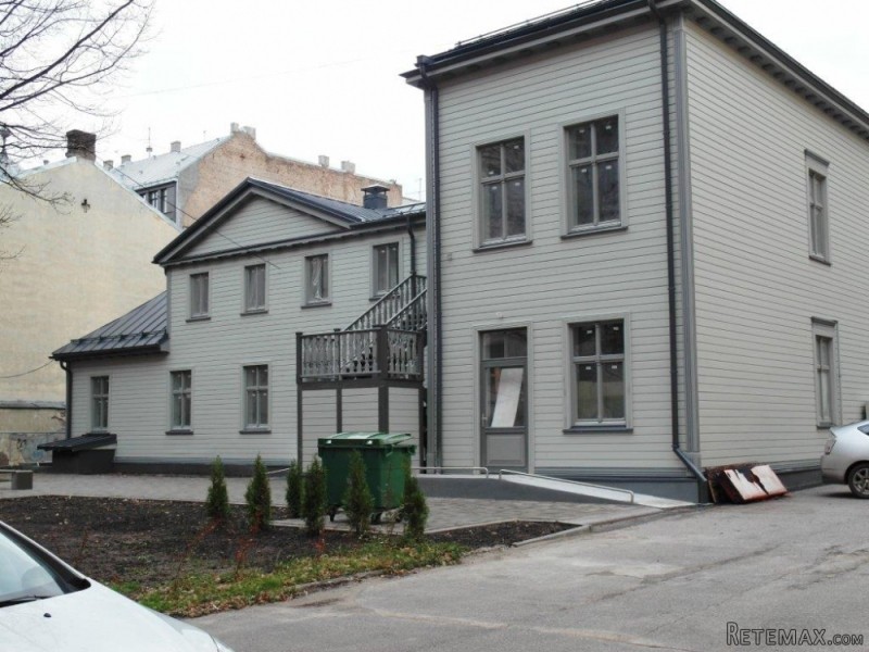 Completely Renovated Building In Riga.. - 2