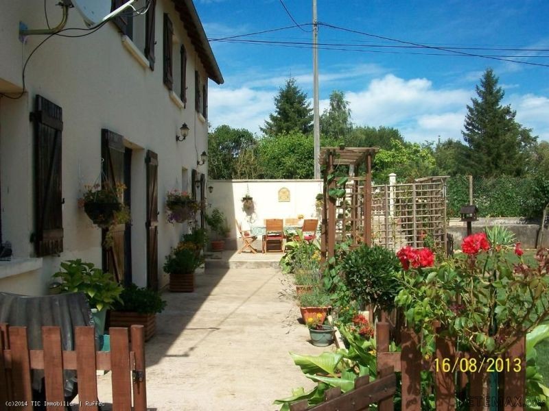 Old renovated 3 bedroomed house - 2
