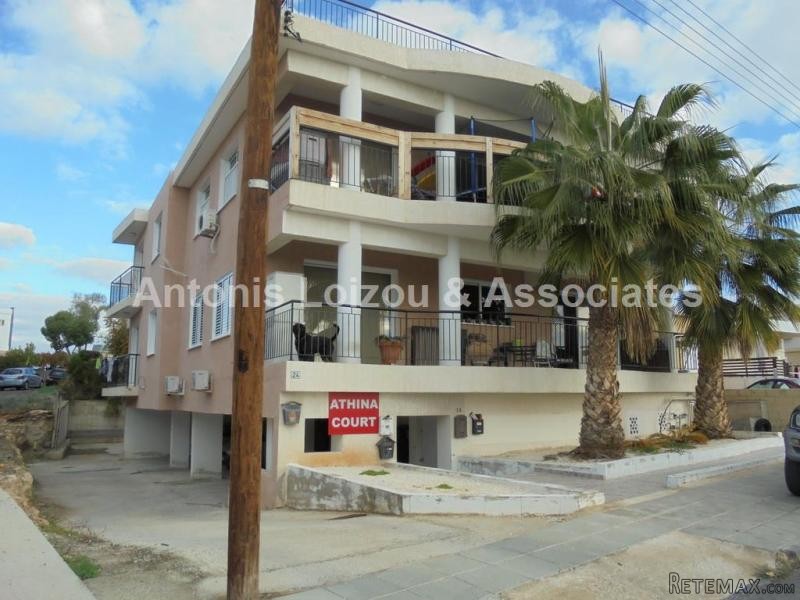 2 Bed Spacious Top Floor Apartment..