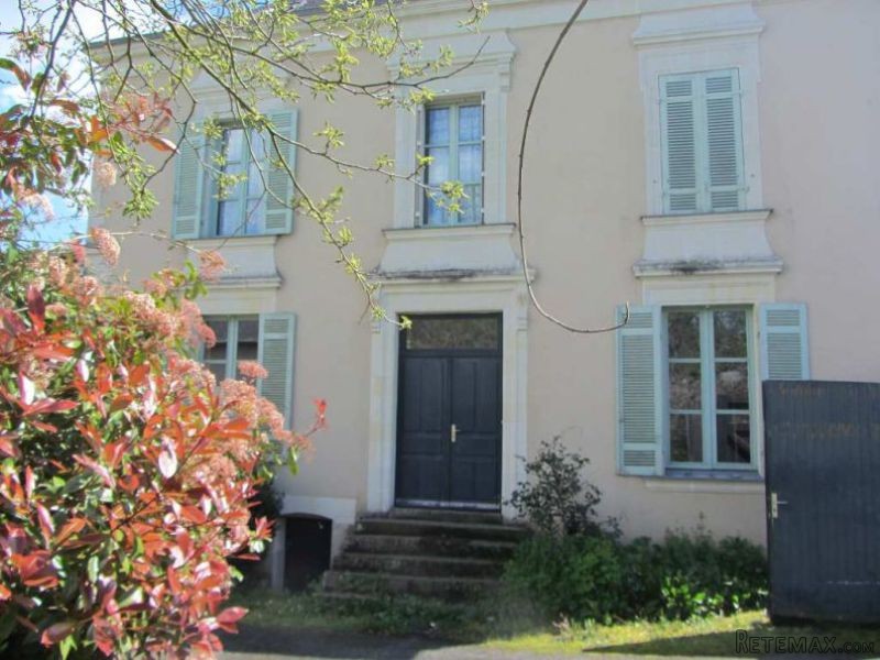 6 Bedroom House For Sale