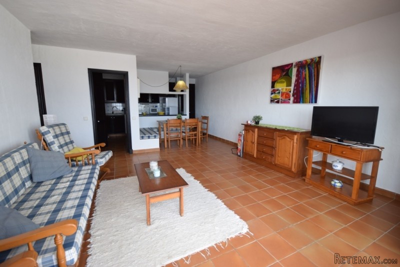 2 Bedrooms Apartment For Sale - 2