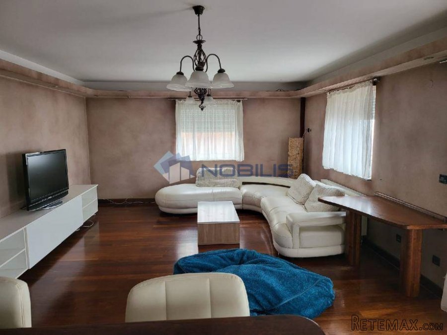 Zagreb, Maksimir, stan za najam 120 m2, 1.kat
