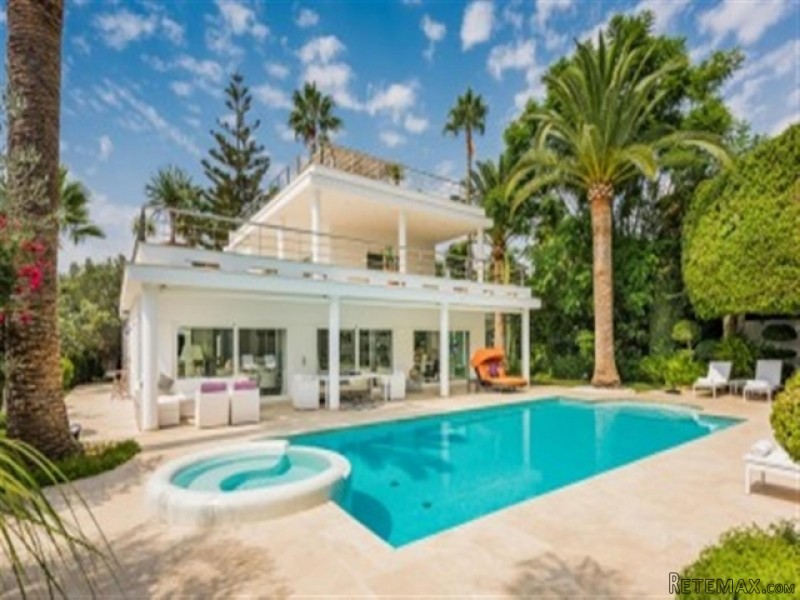 Villa For Sale In Parcelas Del Golf