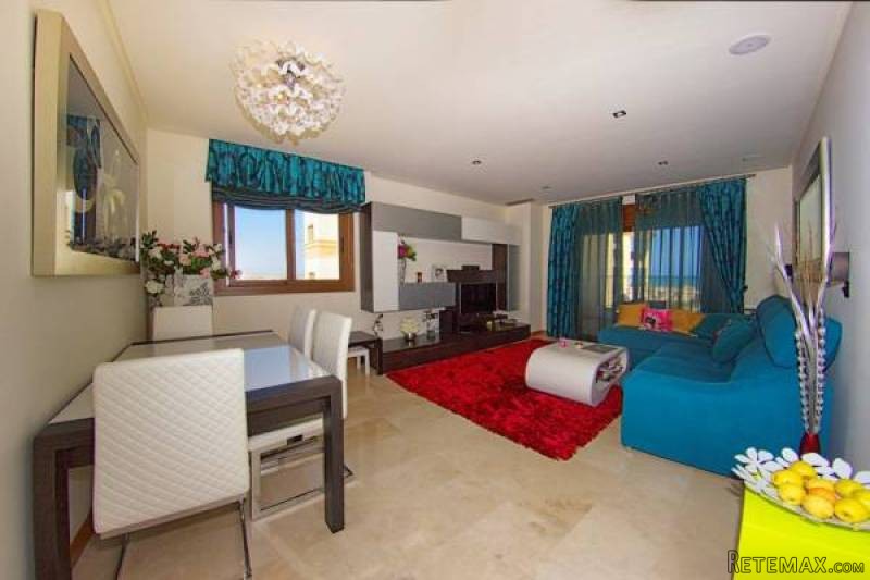 3 Bedroom 2 Bathroom Apartment In.. - 2