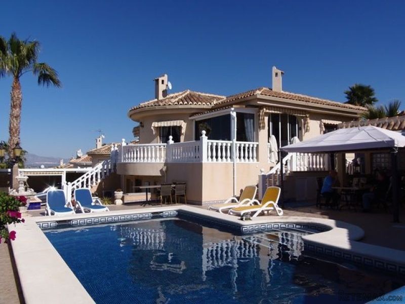 Rojales 4 Beds 3 Baths villa