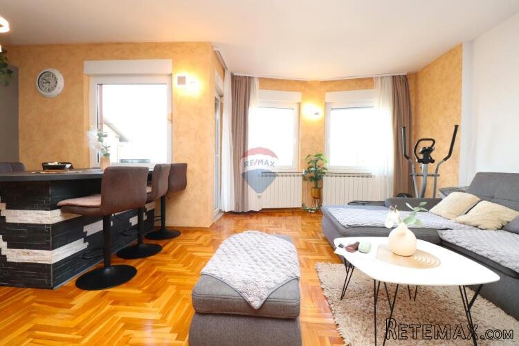 Gornja Dubrava - Novačka, dvoetažni stan i garaža, 180m2 - 2