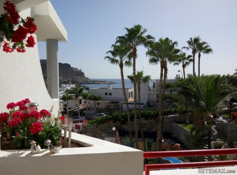 One Bedroom Apartment with Sea Views