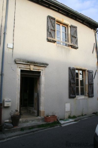 Village House In Charming Medieval..