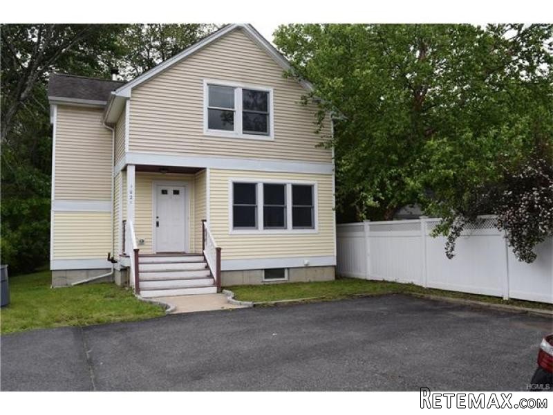 3 bedroom House For Sale: 1021 E Main..