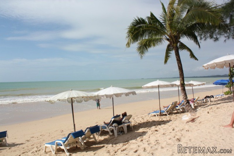 Beachside Land For Sale at Kheuk Kuk..