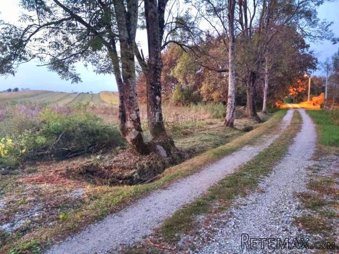 ZEMLJIŠTE U STRESS FREE ZONI s ucrtanim objektom - 2