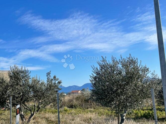 Hvar,Sućuraj-parcela s pravomočnom građevinskom dozvolom - 3