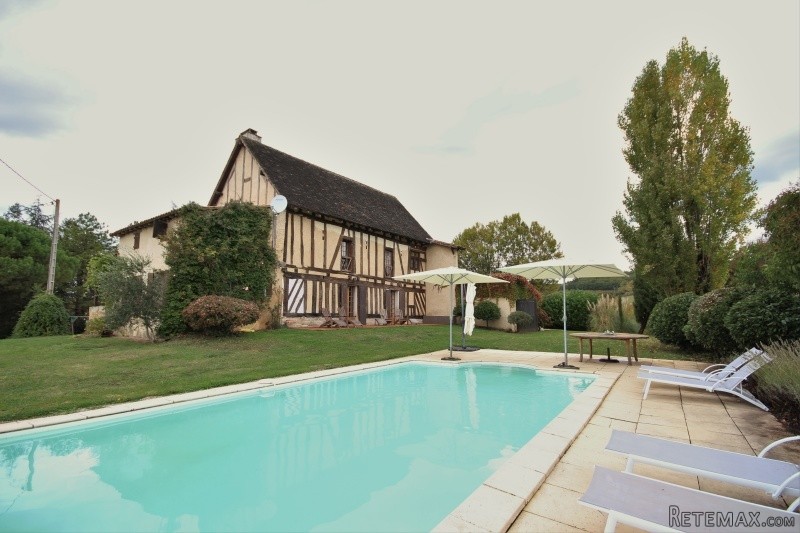 Sympathetically renovated 16th Century..