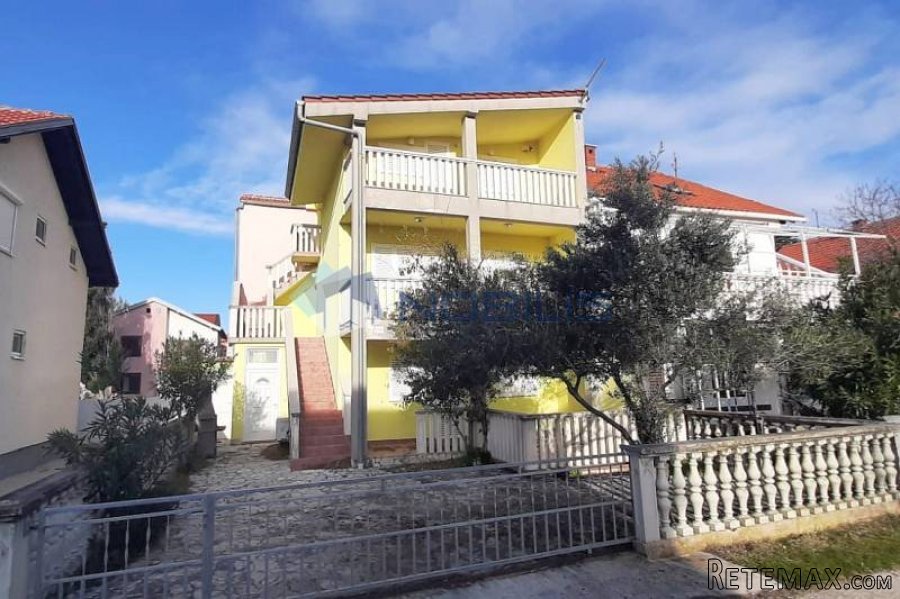 Zadar, Sabunike, 190 m2 s okućnicom, 300m od mora